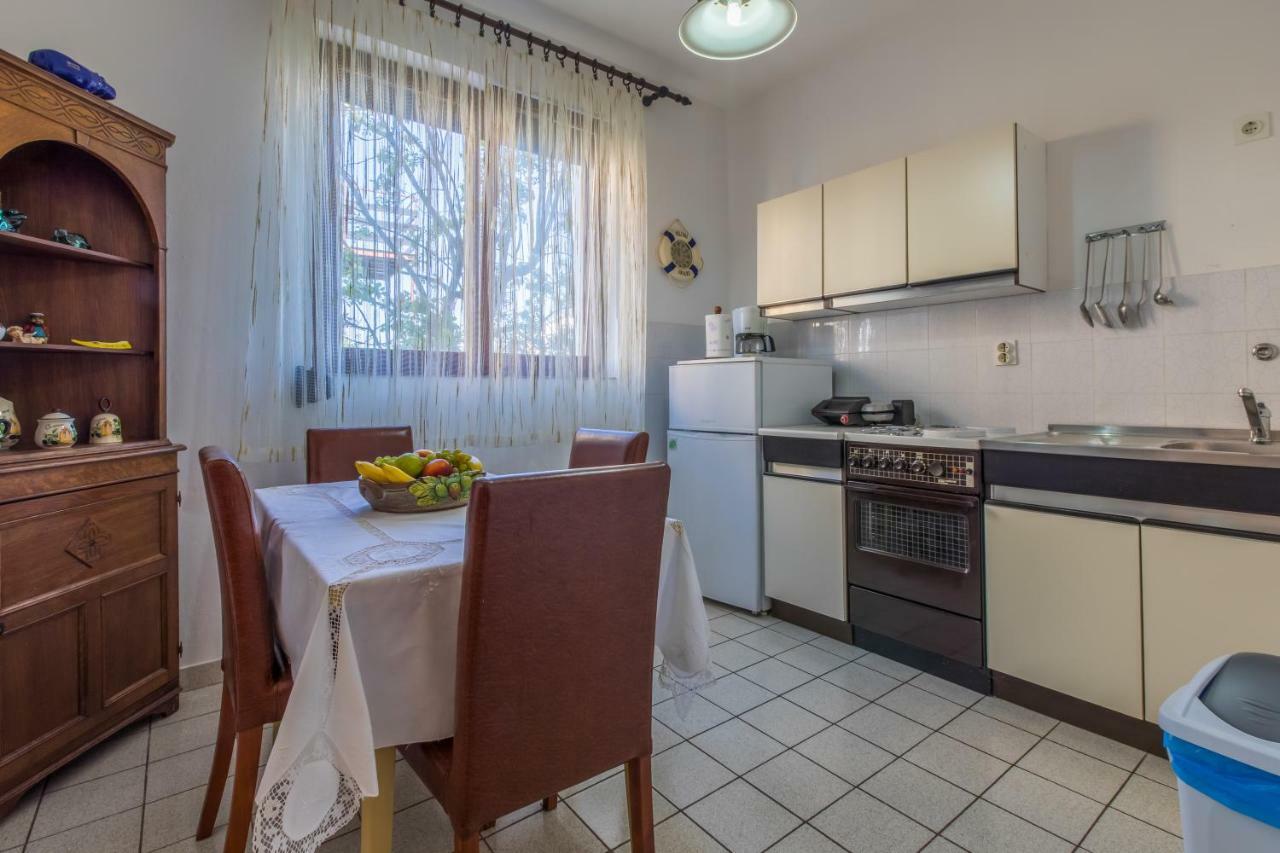 Apartman Laura 塞尔瑟 外观 照片